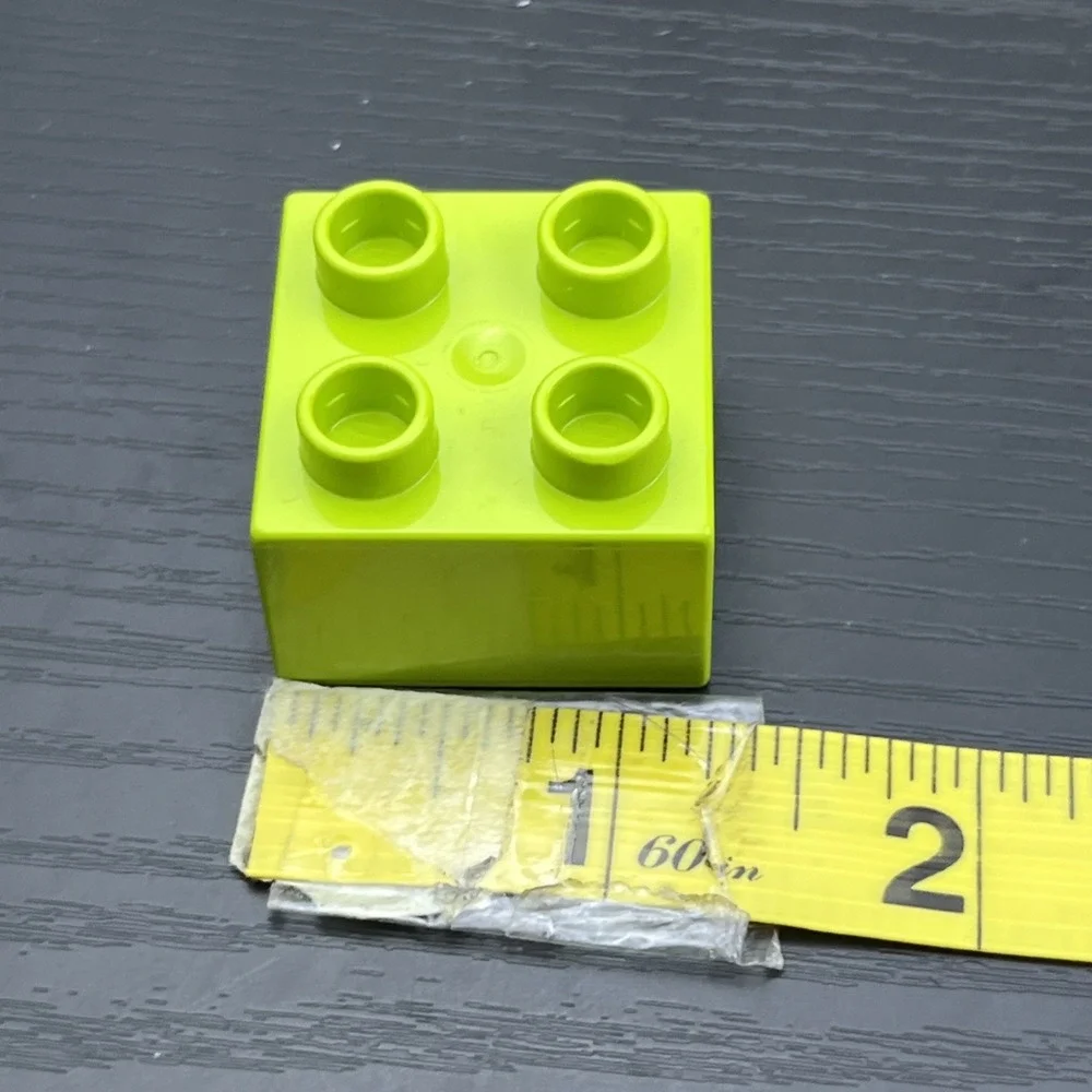 LEGO DUPLO Lime Green Apple Bricks w/ Worm Print 2x2 Lot of 2 Genuine Rare